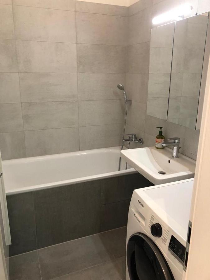 Skau Gajova Family Two Bedroom Apartment With A Terrace Free Parking Bratislava Exterior photo